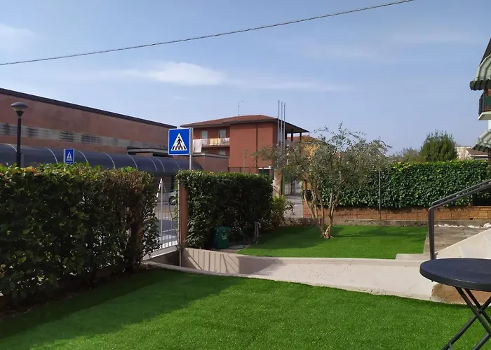Appartamento Con 1 E 2 *